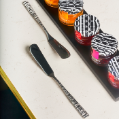 Coffret de 2 couteaux à beurre SIGNATURE